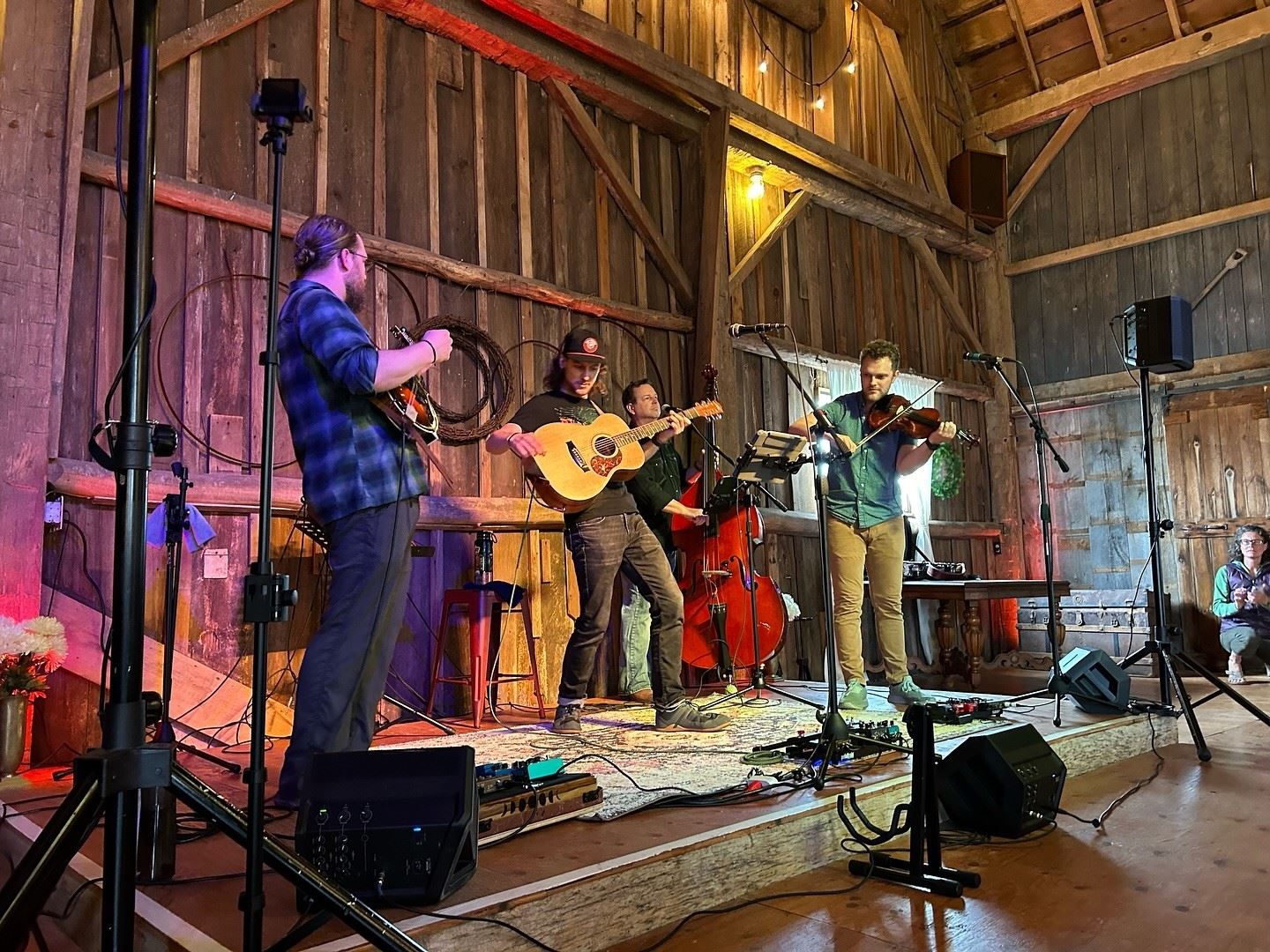 Woelfel Winery music performance on stage