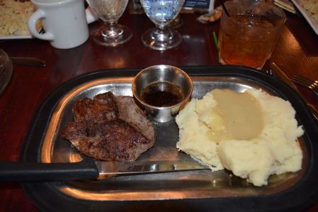 Cobblestone-Supper-Club-Food